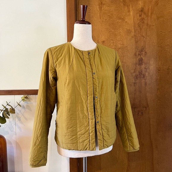 Mountain Hardwear Mustard Jacket - Picture 2 of 16